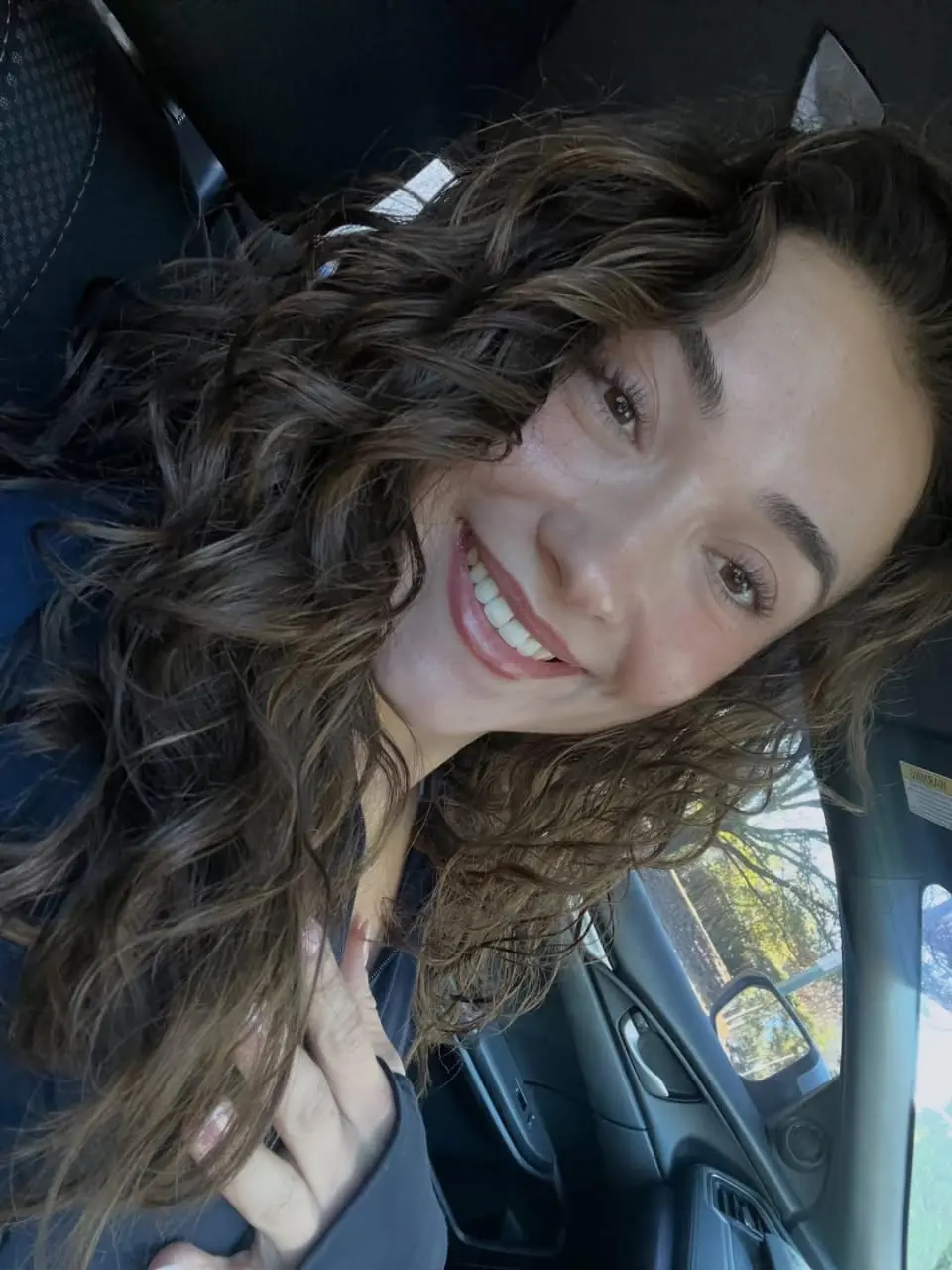 Zoey — Editor & Author