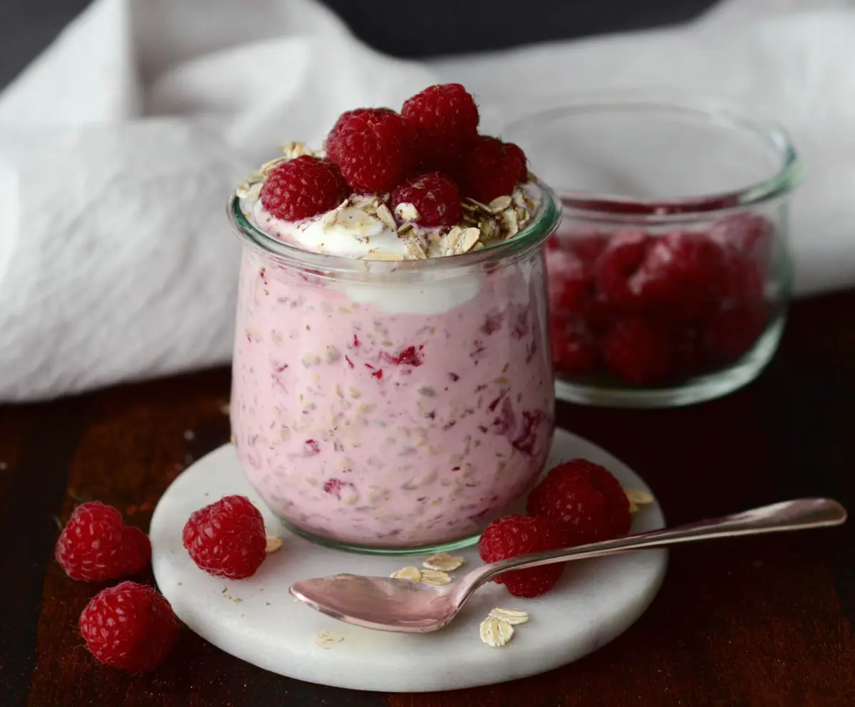Raspberry Overnight Oats